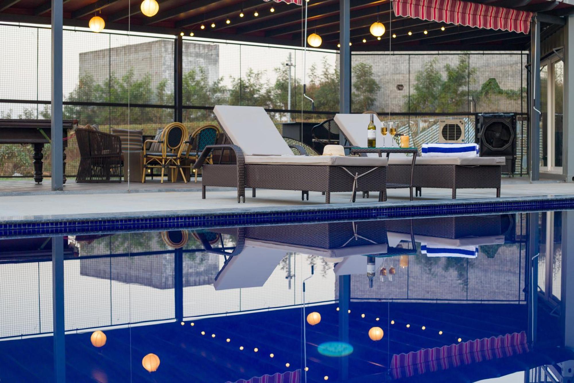 Villa Elivaas Hidden Oasis 4Bhk With Pool, Mud House & Container House Dhauj Exterior foto
